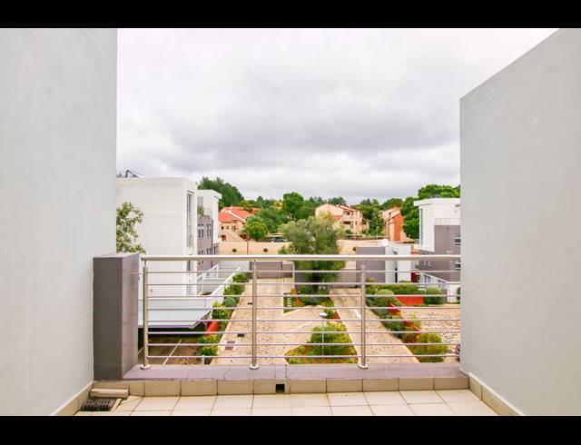 2 BEDROOM APARTMENT TO LET IN MORNINGSIDE